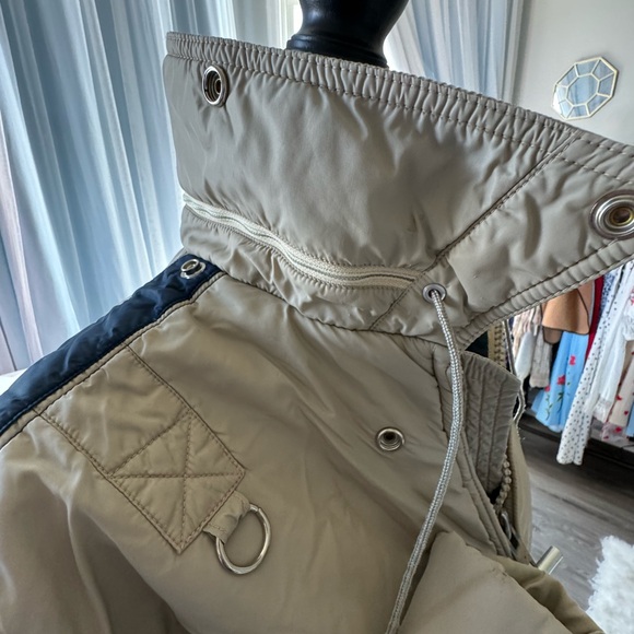 Awesome vintage ski jacket. - Picture 2 of 9